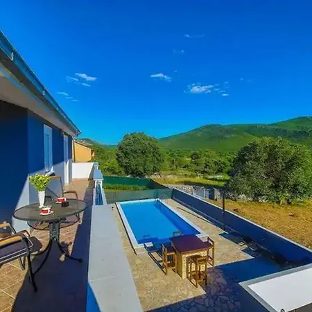 Hébergement de vacances Three Bedroom Primorski Dolac